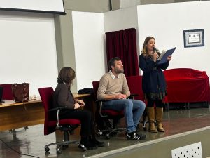 Un momento di lettura e dialogo